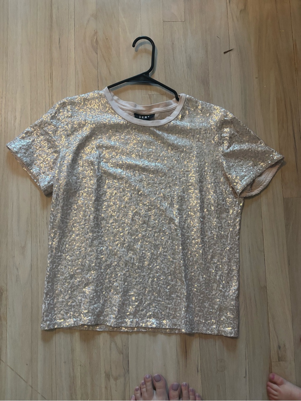 Dkny Short Sleeve Sequin Tee in Champagne Glow